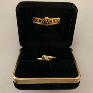 Vintage Dynasty 10k Solid Gold 3-Stone White & Green Spinel Ring Size 6.5